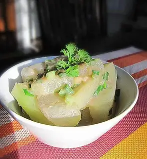 Braised old zucchini with salty shrimp sauce
