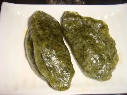 Mugwort pork bun