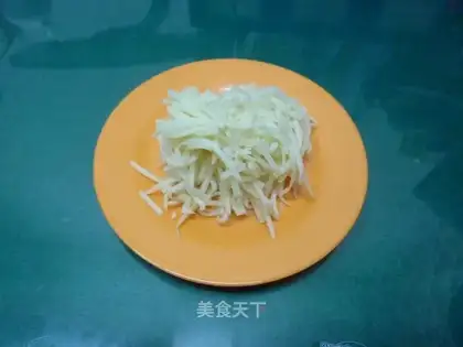 Marinated bamboo shoots shredded