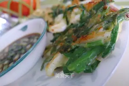 Pan-fried squid and leek cake