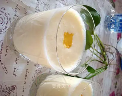 pineapple milkshake