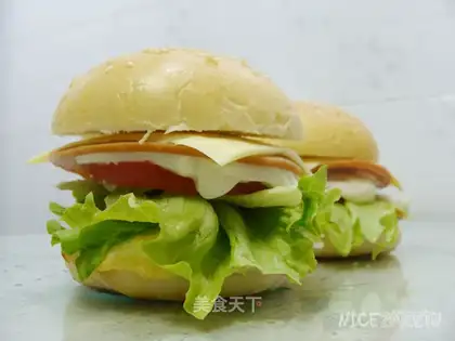 Cheese egg burger