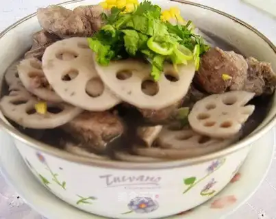 Instant pork ribs and lotus root soup