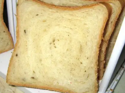 Lavender Chinese-grown toast