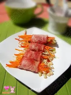 Bacon golden needle roll