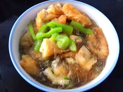 Luffa fried dough stick and vermicelli soup