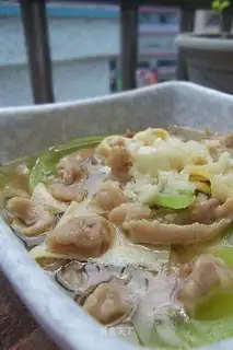 Stewed pork slices with lettuce and thousands of slices