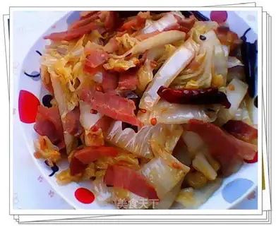 stir-fried ham with tender cabbage