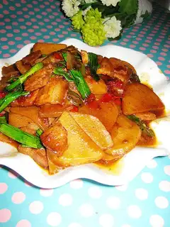 stir-fried pork belly with potatoes