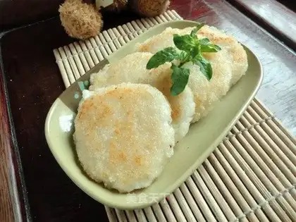 Pan-fried glutinous rice cake