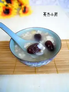 Coix seed, lily and red dates porridge