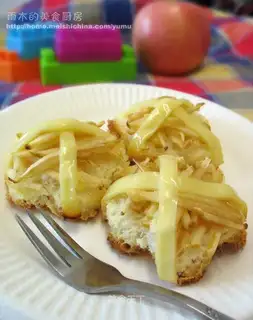Bread version of cheese and apple pie