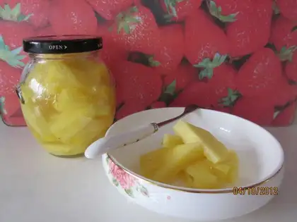 canned pineapple