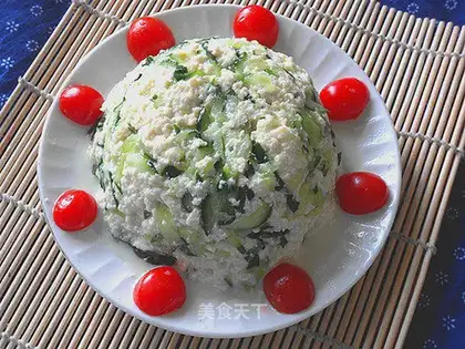 Cucumber mixed with tofu