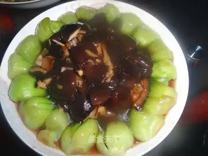 Mushrooms drunk rapeseed