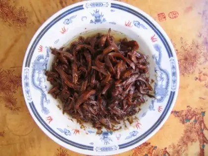 Vegetarian version of shredded pork in Beijing sauce