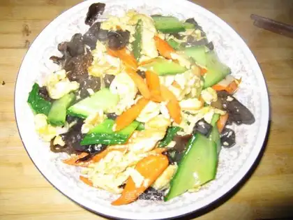 Scrambled eggs with fungus