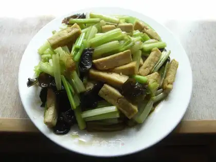 stir-fried tofu with celery