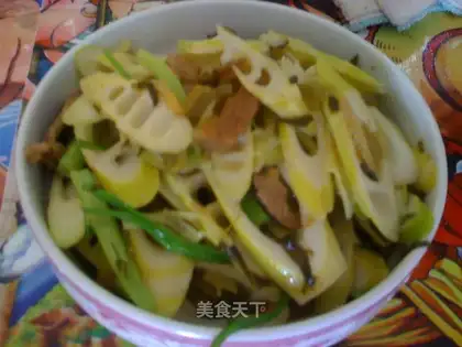 Stewed shredded pork with fresh bamboo shoots