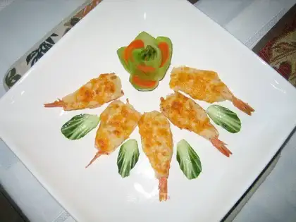 Baked prawns with cheese