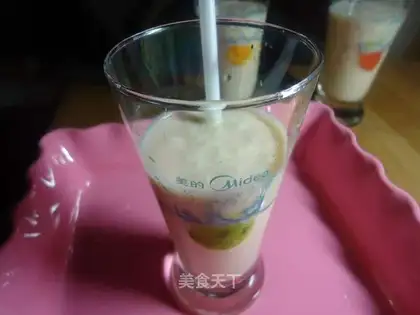 Apple milkshake