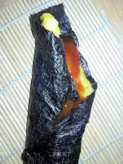 Rice with egg and seaweed