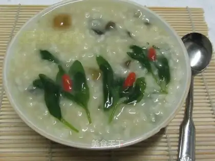 Preserved egg and wolfberry porridge