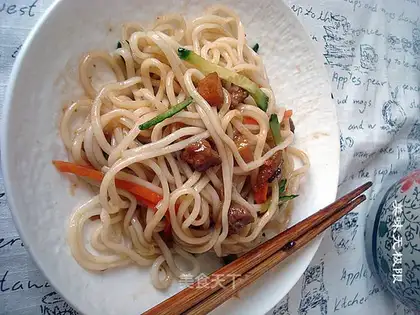 Noodles with diced potatoes and pork with soy sauce
