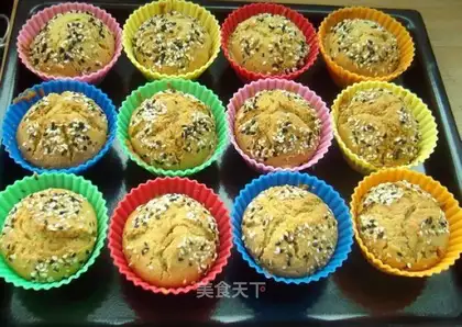 Peanut sesame muffin
