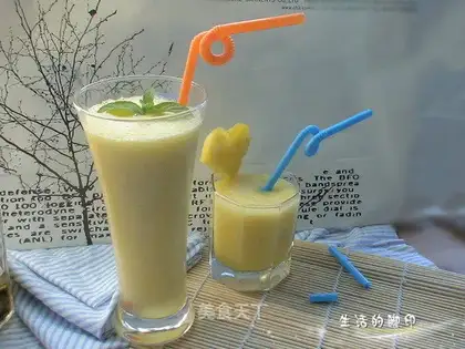 Pineapple pear juice