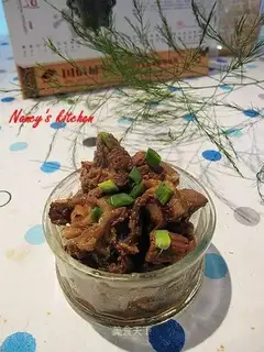 Beef brisket with spicy sauce