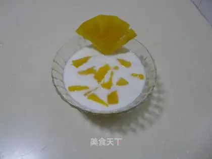 Pineapple yogurt