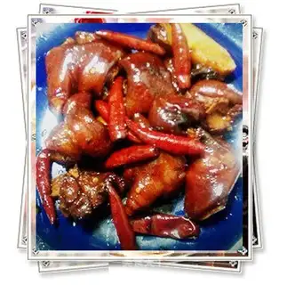 braised pork trotters