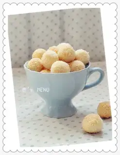 protein coconut balls