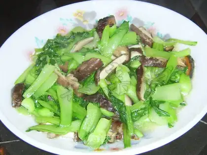 stir-fried mushrooms with cabbage