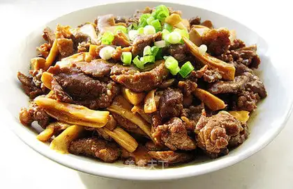 stir-fried beef with mushroom