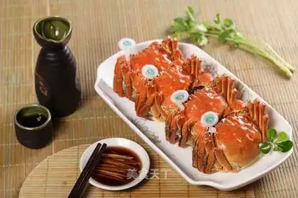 Eat hairy crabs correctly