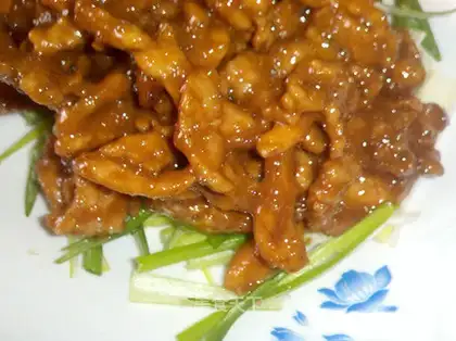 Shredded pork in Beijing sauce