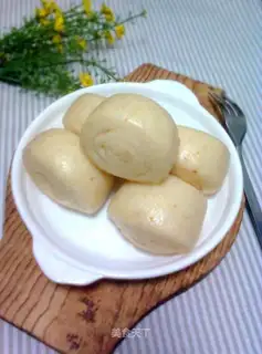 Wheat germ knife cutting steamed buns