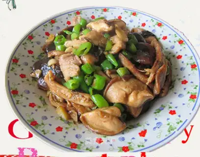 stir-fried fresh mushrooms