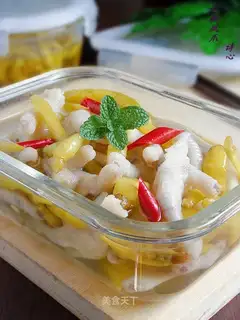 pickled chicken feet