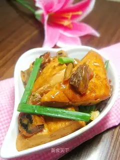 Stewed tofu with oyster and soy sauce