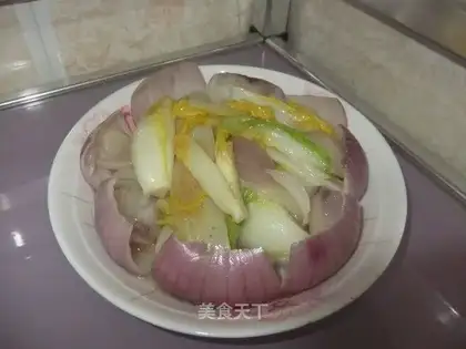 Baby vegetable with onion