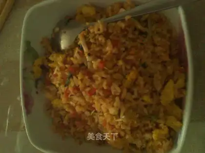 Fried rice with vegetables and eggs