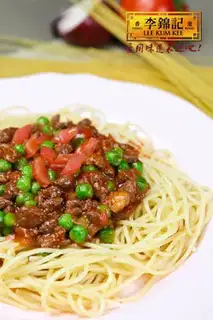 spaghetti bolognese