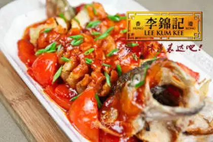 Perch in tomato sauce