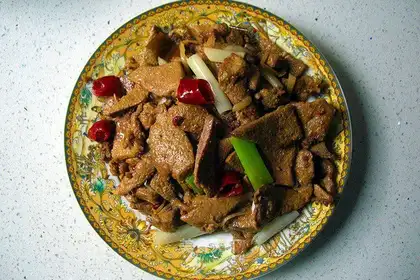 Pork liver with pickled pepper