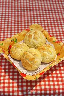 pineapple bun