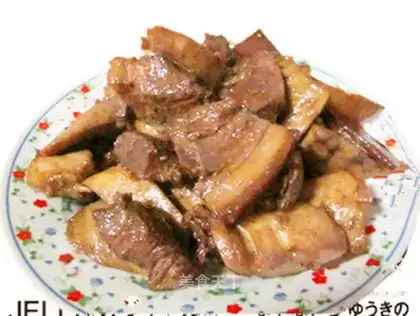 Braised pork with spring bamboo shoots