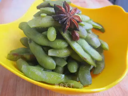 Spiced edamame